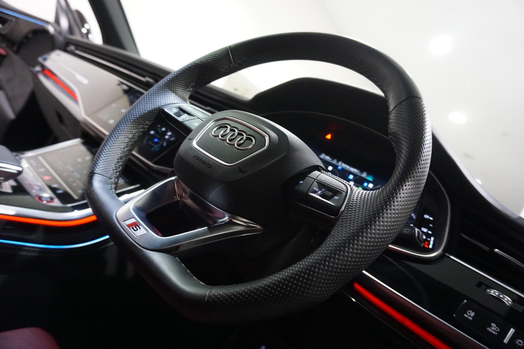 Audi SQ8 4.0 TFSI V8 Black Edition SUV 5dr Petrol Tiptronic quattro Euro 6 (s/s) (507 ps)